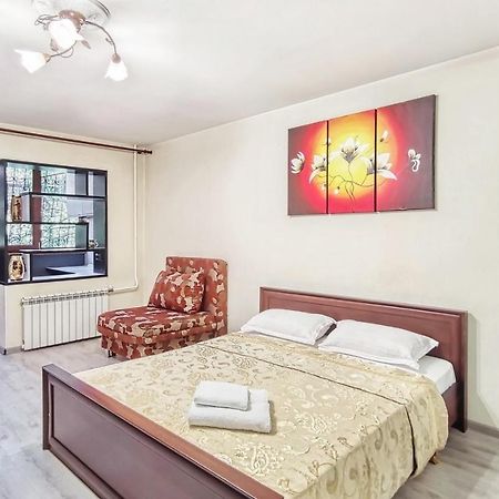 Апартаменты 10-Й Микрорайон, 5А Almaty Exterior photo